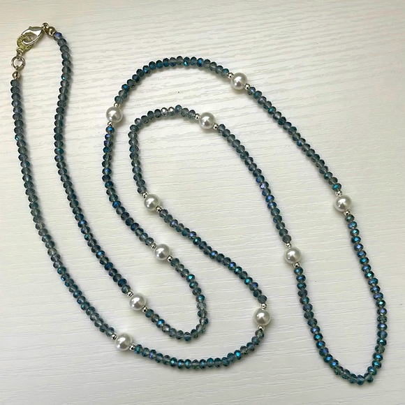 Anne Klein Pearl/Blue Crystal/Silver Bead Necklace - Picture 1 of 5